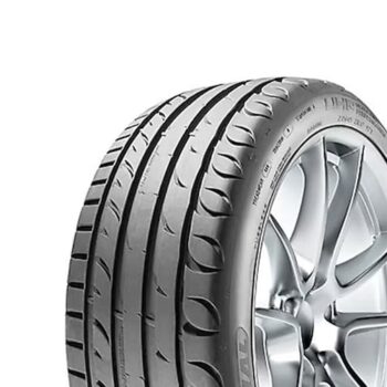 235/45 R17 97Y XL Ultra High Performance